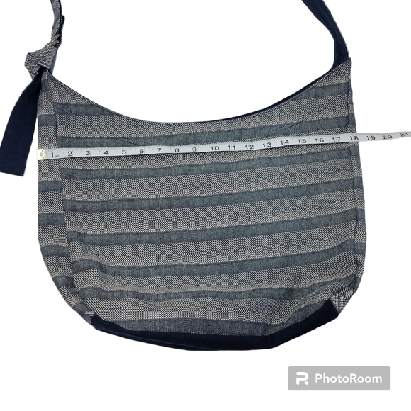 Thirty One | Retro Metro Large Canvas Tote Bag Purse - Picture 4 of 14